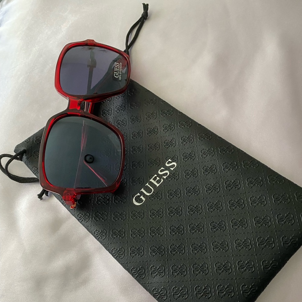 Brand new guess sunglasses red & gold